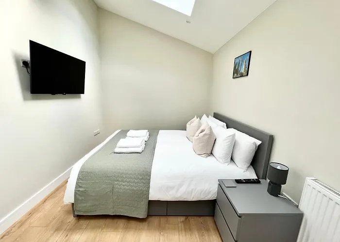 Cotham - The Stables