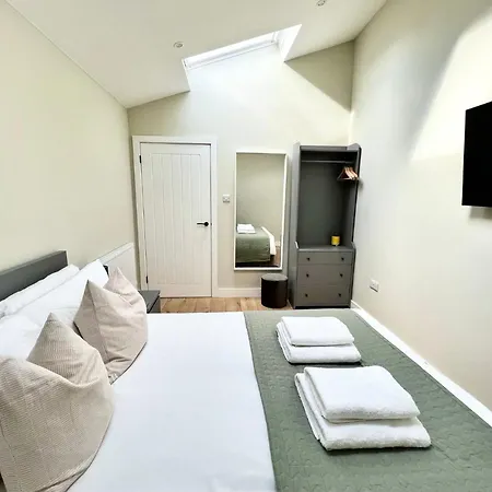 Cotham - The Stables