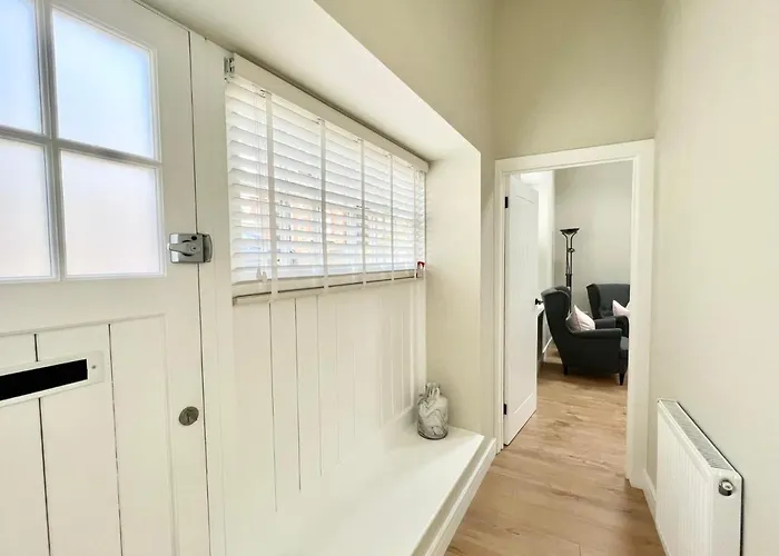 Cotham - The Stables *