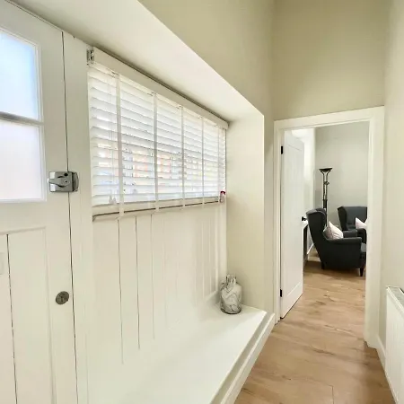 Cotham - The Stables *