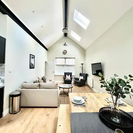 Cotham - The Stables * Bristol